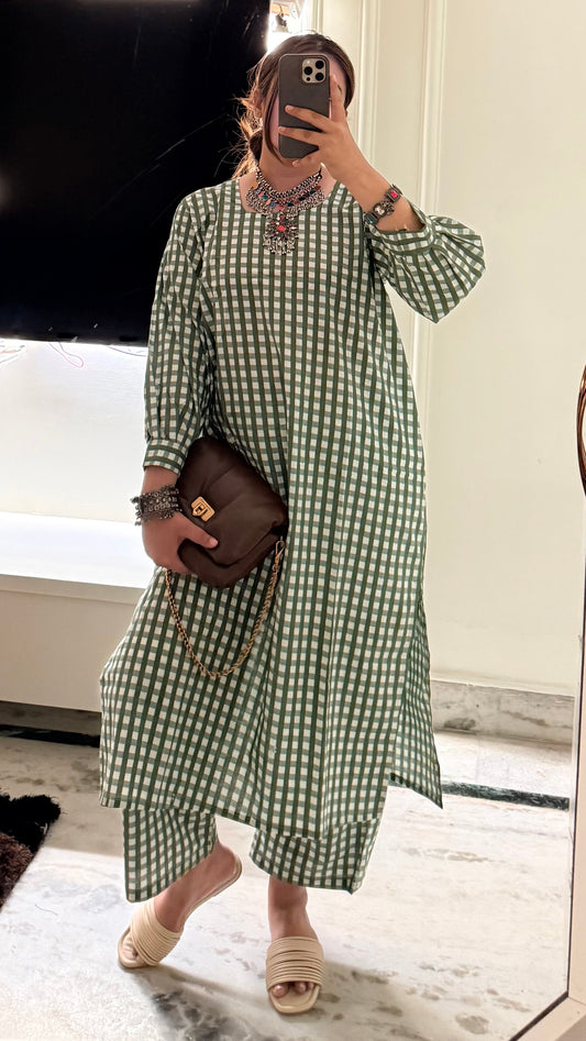 Green gingham set
